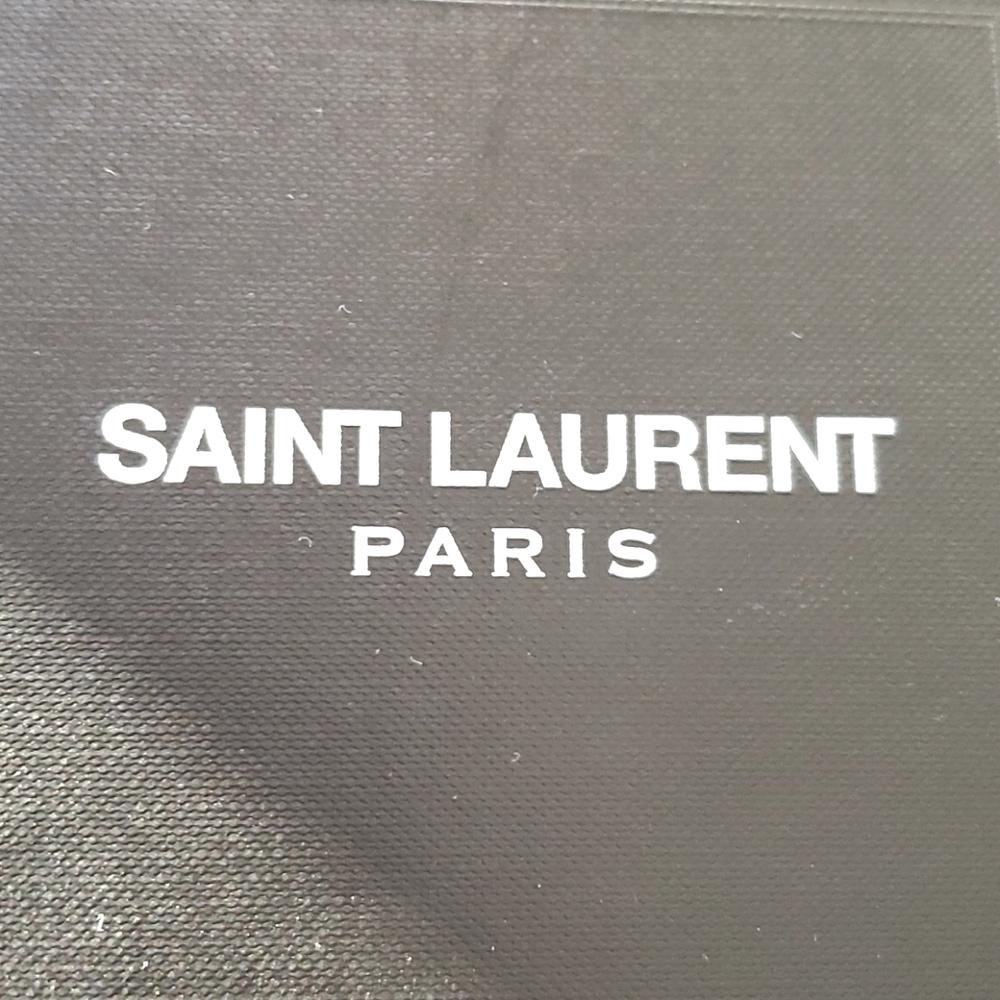 Yves Saint Laurent 110cm Pumps